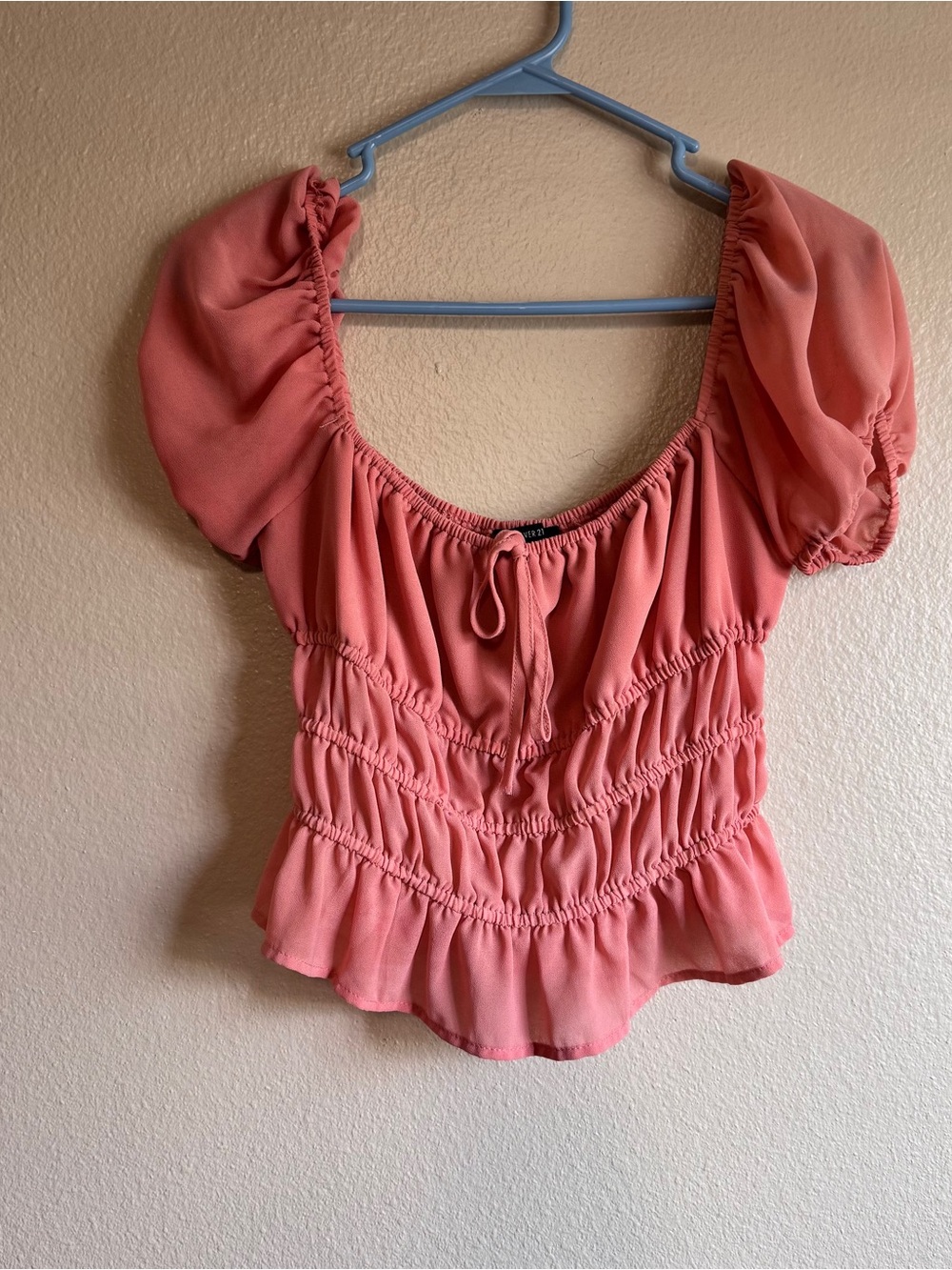 Forever 21 Coral Pink Puff-Sleeve Smocked Peplum Top